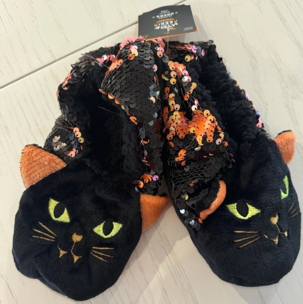 Hyde‎ and EEK! Boutique Slipper Socks Womens OS Black Cat Sequins Halloween New